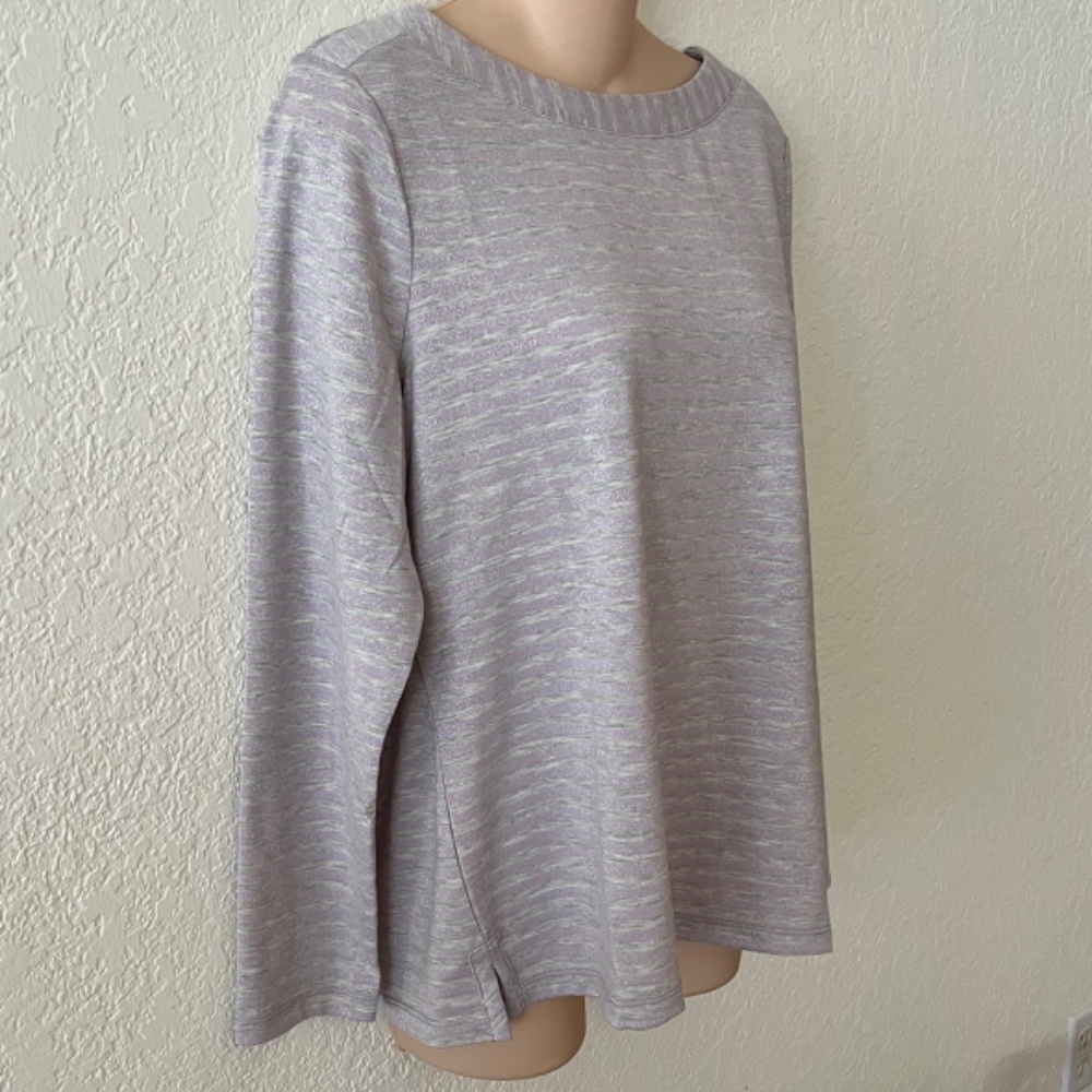 NWOT Chico’s Striped Subtle Silver Bling Gray/Lavender Long Sleeve Top Size 6-8 - Picture 3 of 10
